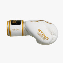 Load image into Gallery viewer, Sting Armaplus Boxing Glove